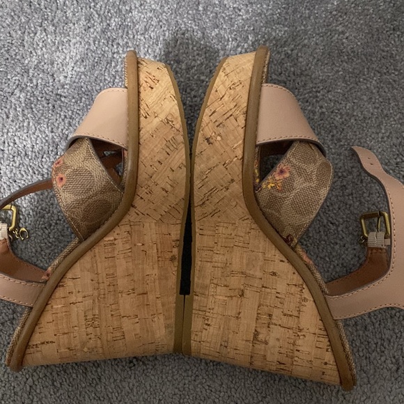Coach wedge heels worn once. very good condition - Picture 7 of 10